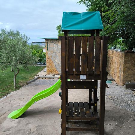 Home Away From Home With Outdoor Pool, Botanical Garden And A Beautiful Sea View Kaštela Extérieur photo