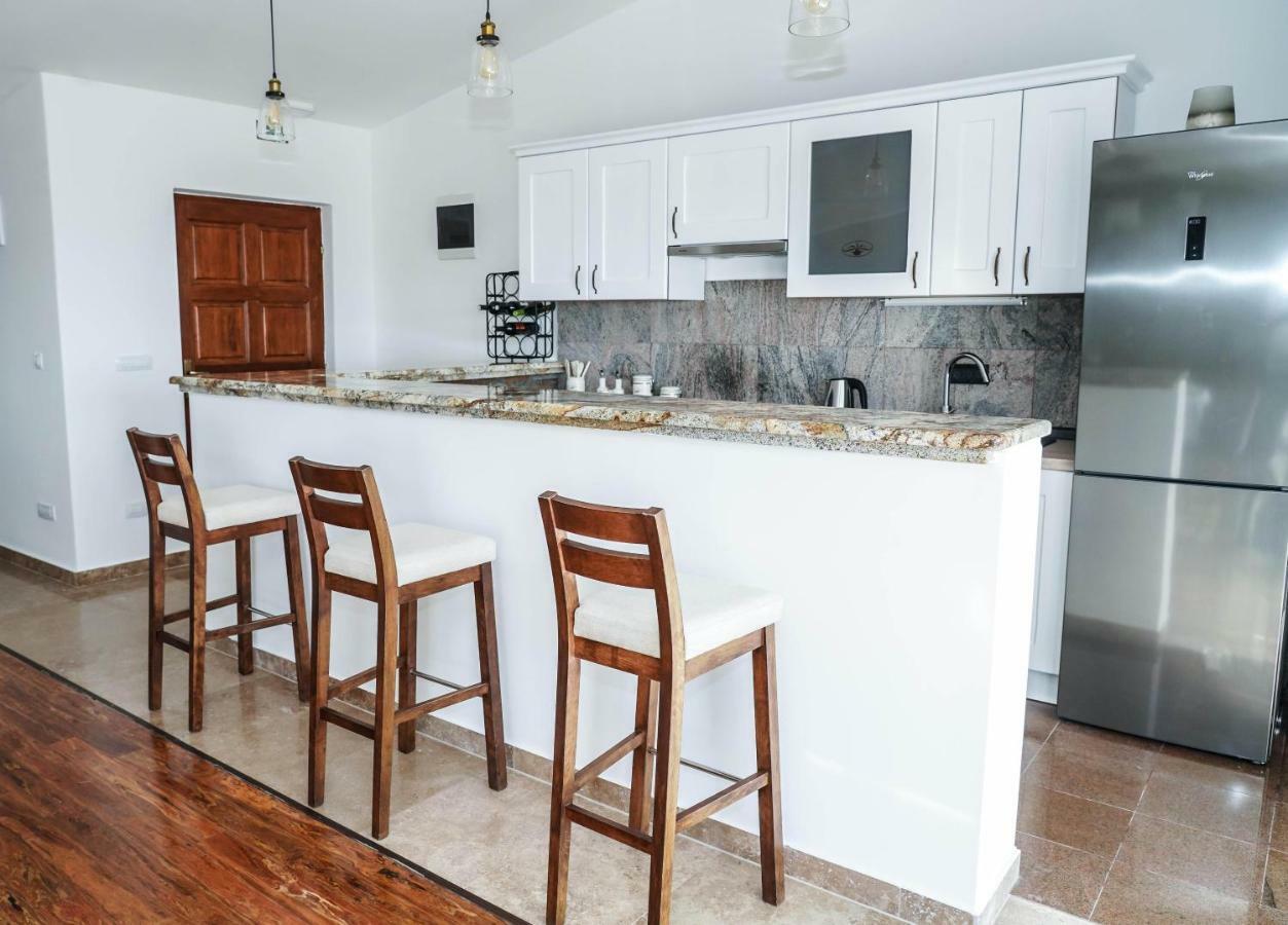 Home Away From Home With Outdoor Pool, Botanical Garden And A Beautiful Sea View Kaštela Extérieur photo